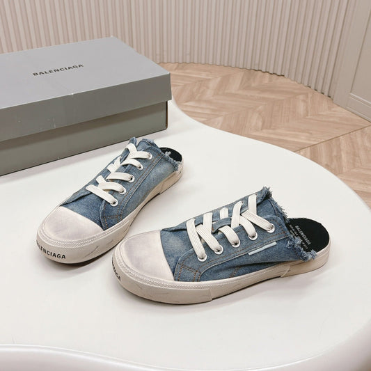 Balanciaga PARIS MULES IN BLUE DESTROYED DENIM AND RUBBER