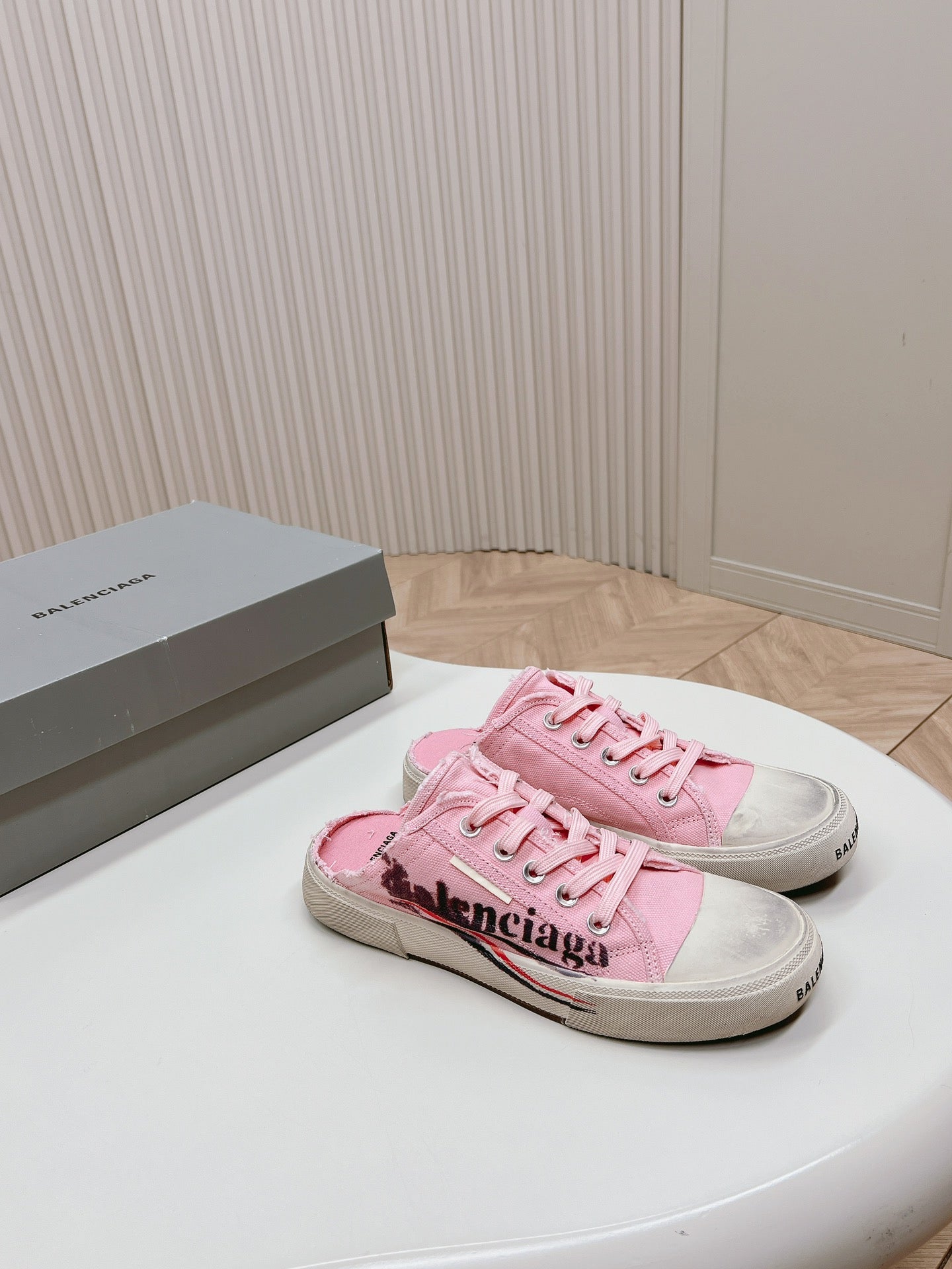 Balanciaga SNEAKER MULES IN PINK CANVAS GRAFFITI LOGO