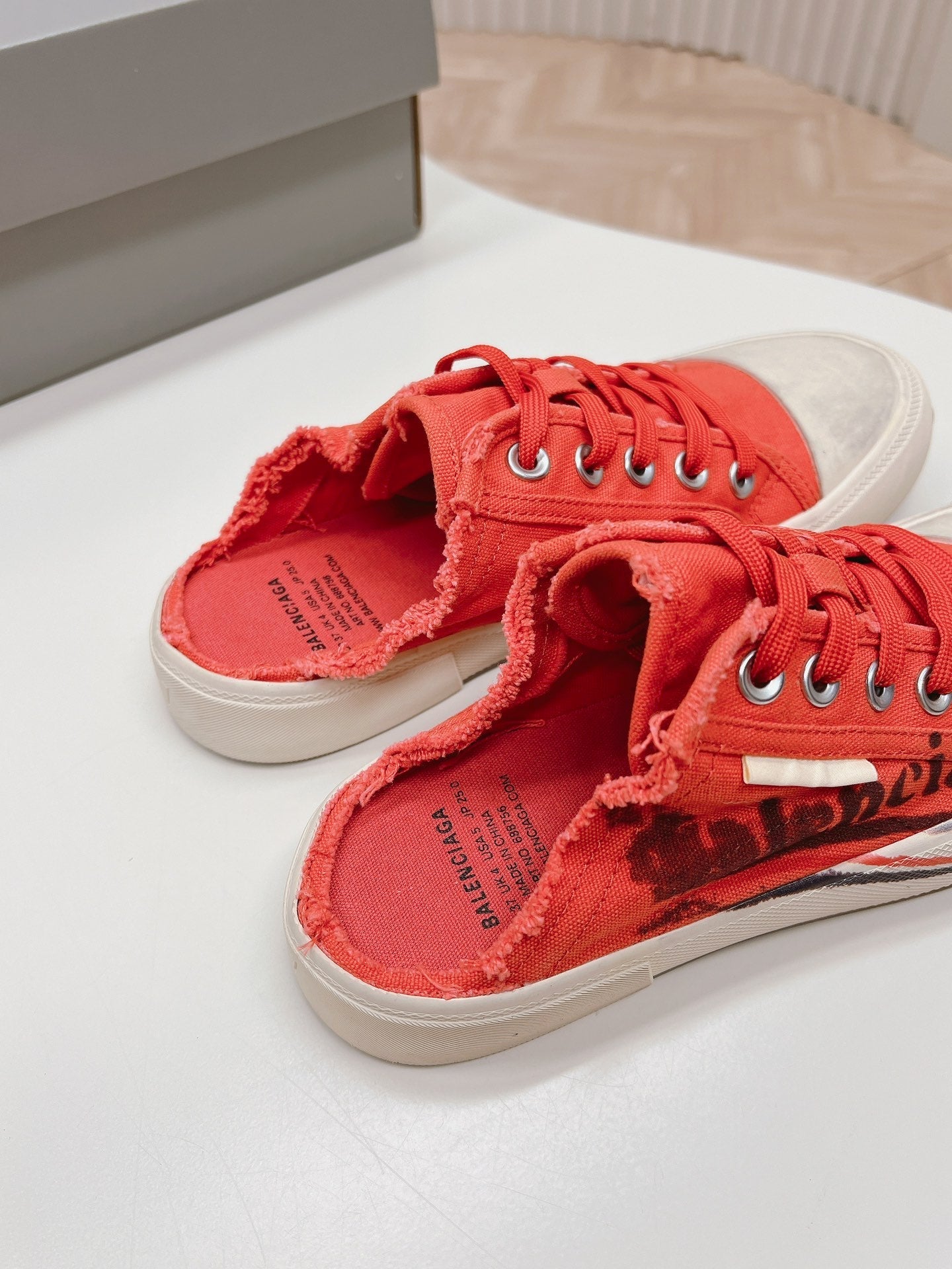 Balanciaga SNEAKER MULES IN RED CANVAS GRAFFITI LOGO