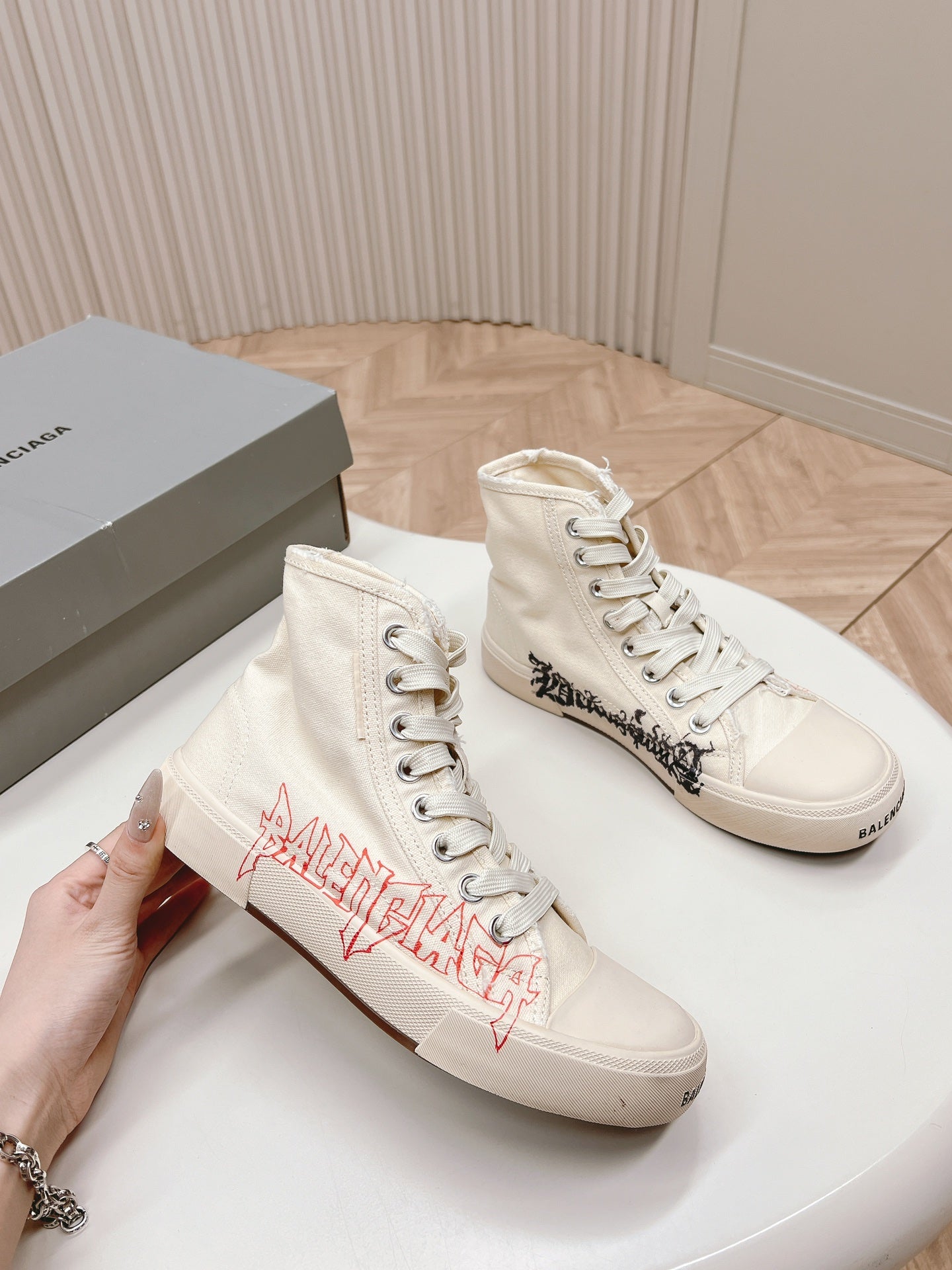 Balanciaga HIGH-TOP SNEAKERS GRAFFITI IN WHITE CANVAS