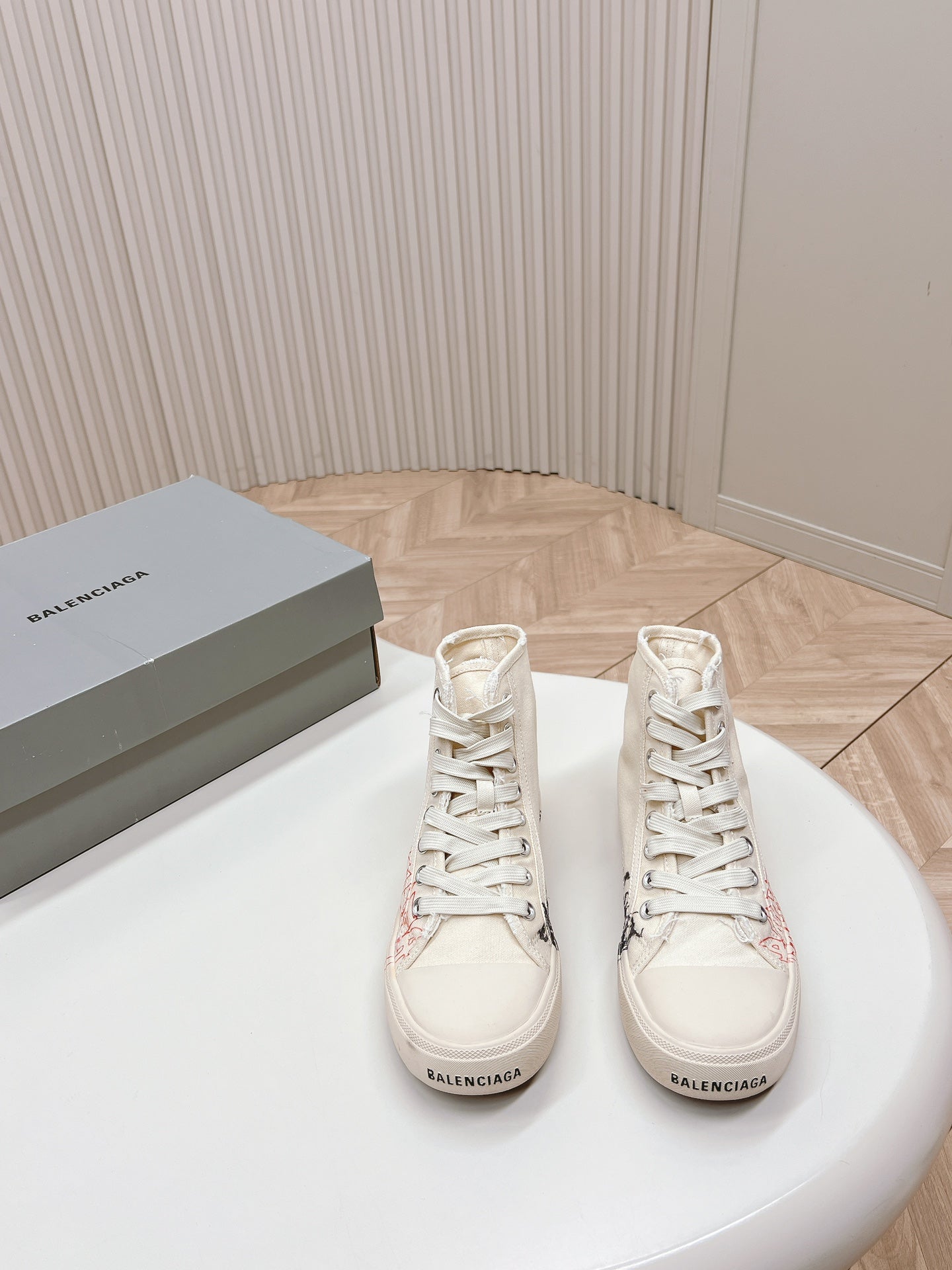 Balanciaga HIGH-TOP SNEAKERS GRAFFITI IN WHITE CANVAS
