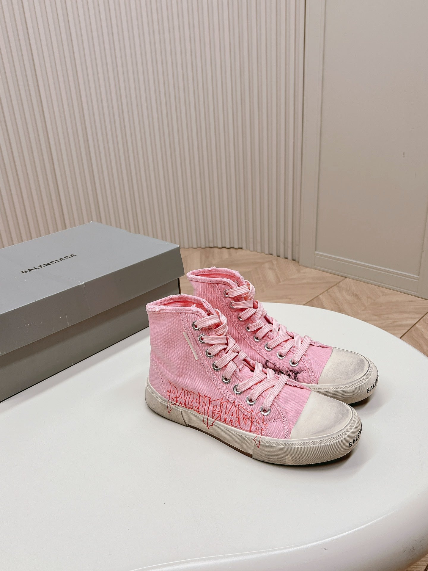 Balanciaga HIGH-TOP SNEAKERS GRAFFITI IN PINK CANVAS