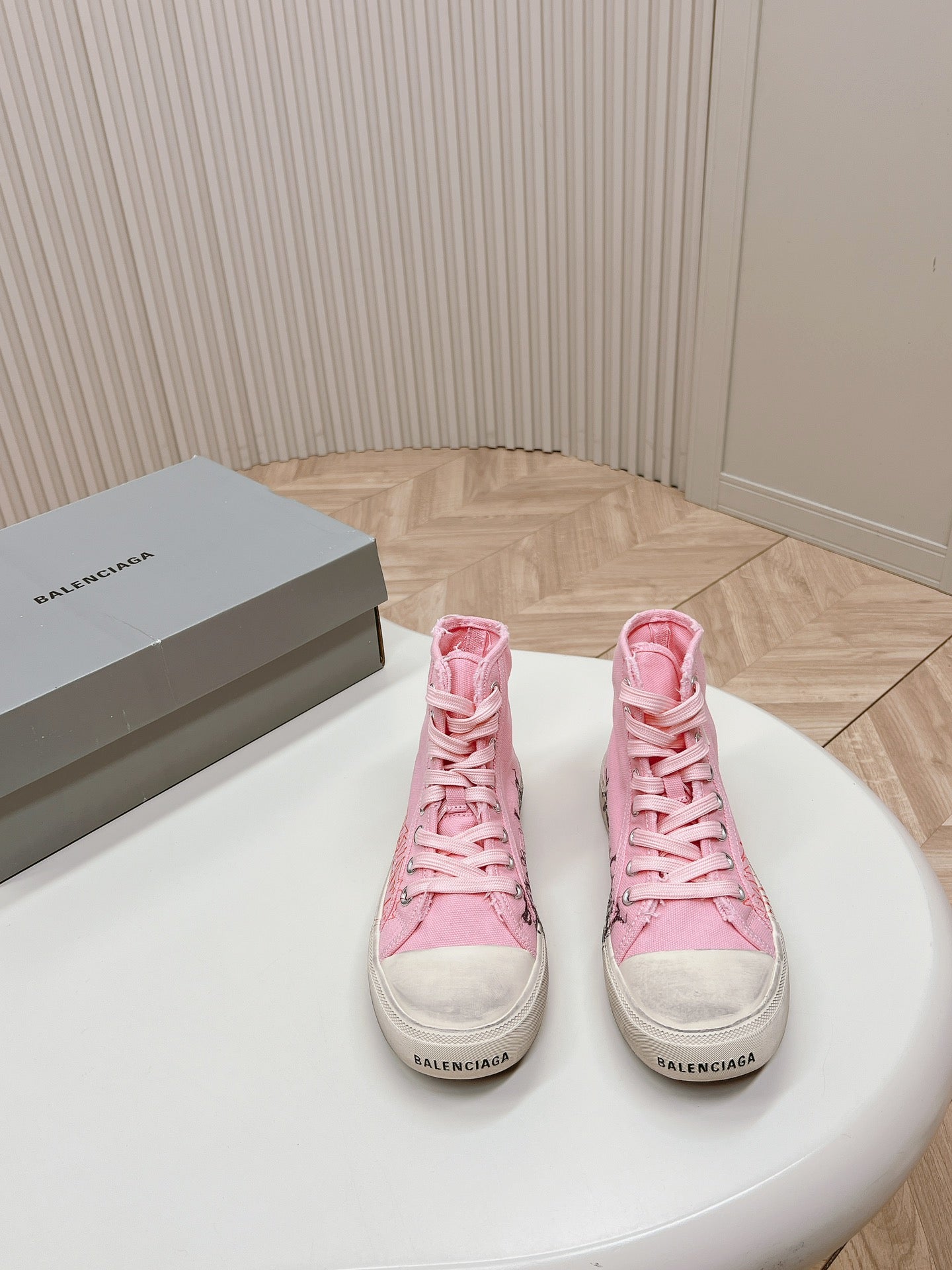 Balanciaga HIGH-TOP SNEAKERS GRAFFITI IN PINK CANVAS