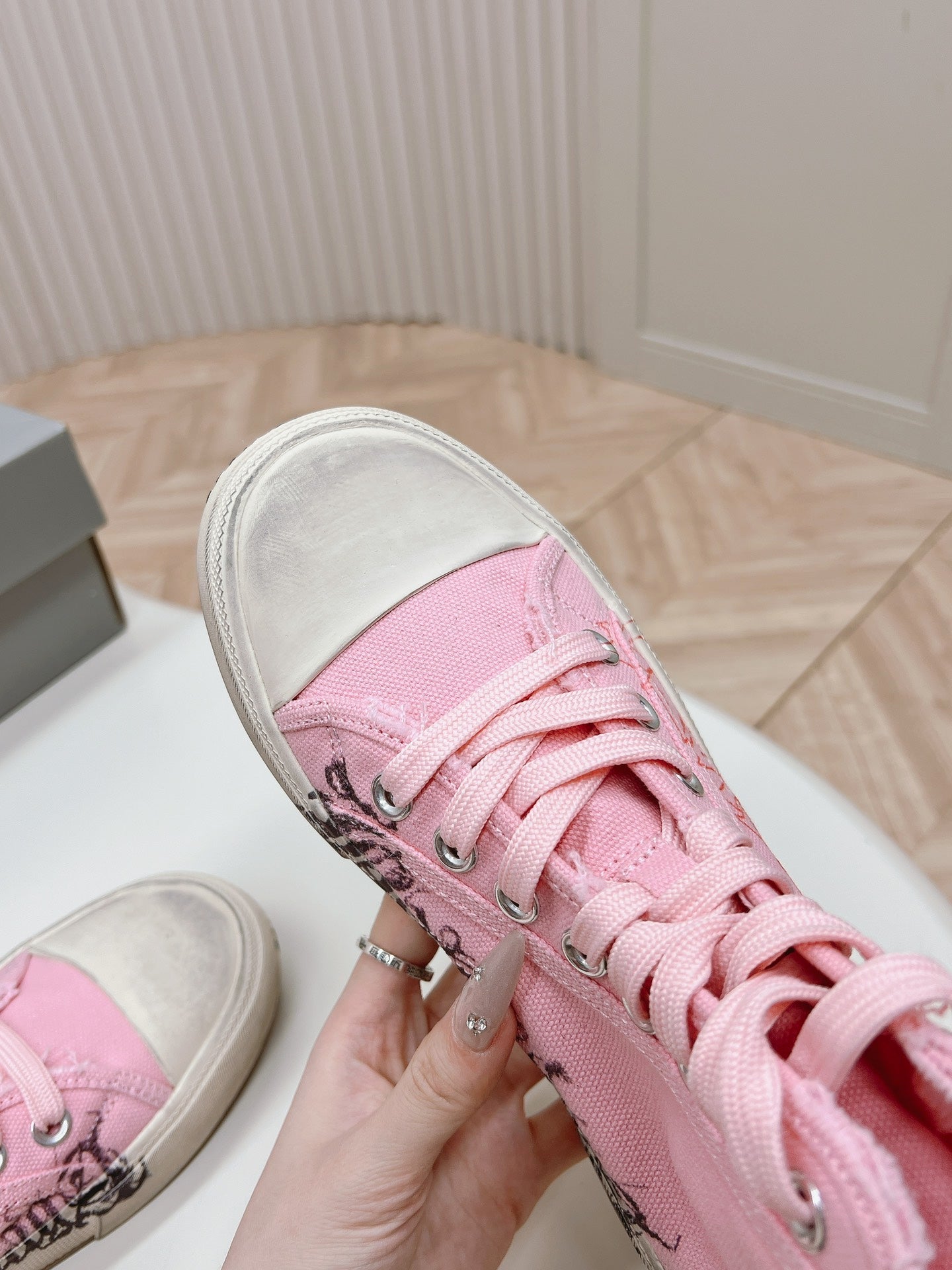 Balanciaga HIGH-TOP SNEAKERS GRAFFITI IN PINK CANVAS