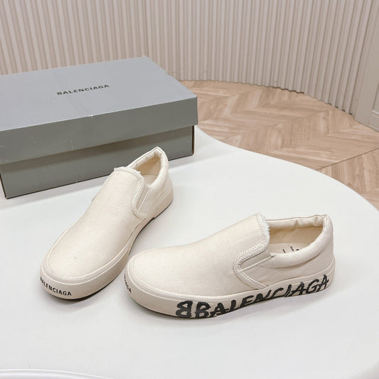 Balanciaga SLIP-ON SNEAKERS GRAFFITI IN WHITE CANVAS