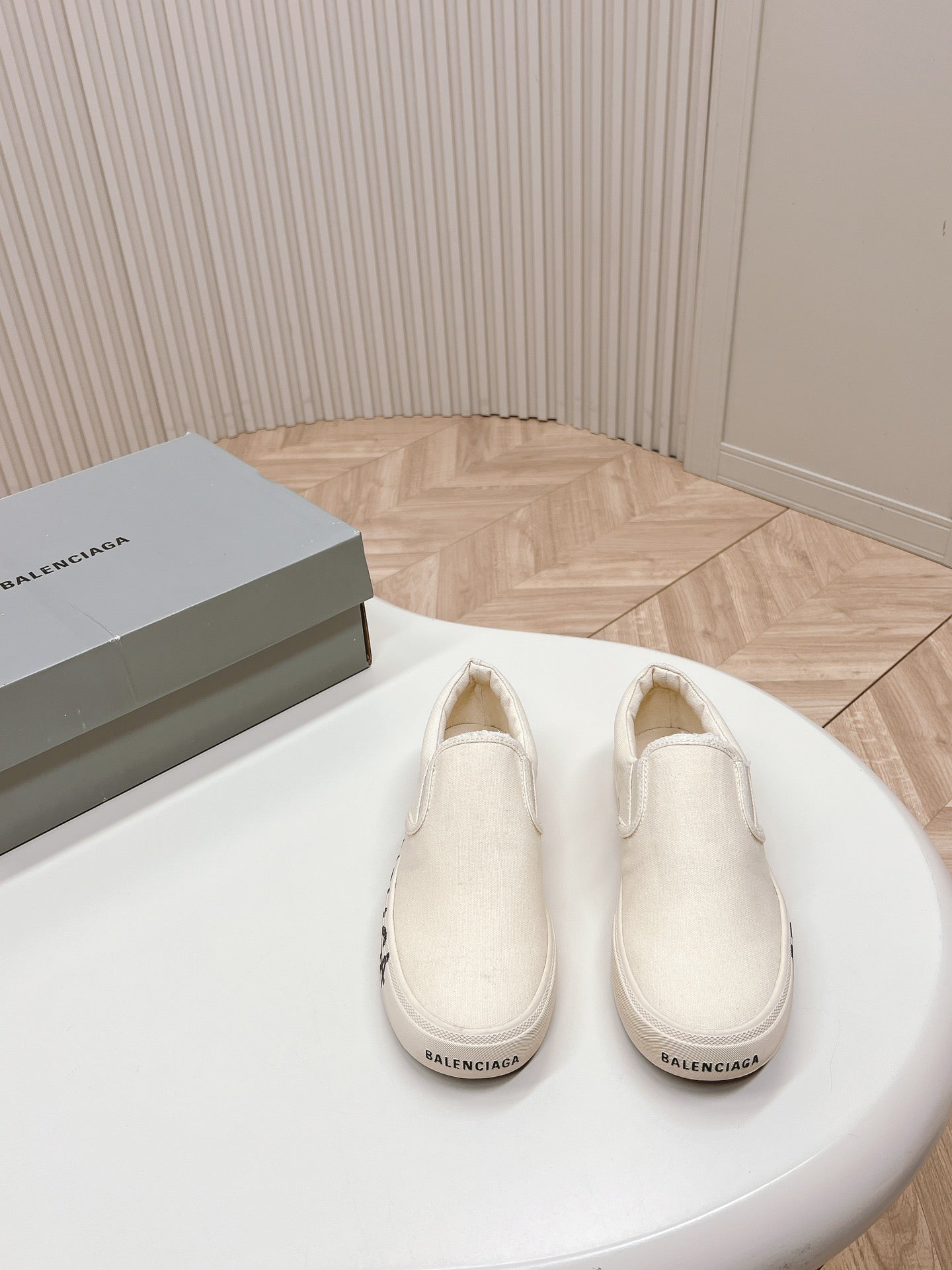 Balanciaga SLIP-ON SNEAKERS GRAFFITI IN WHITE CANVAS