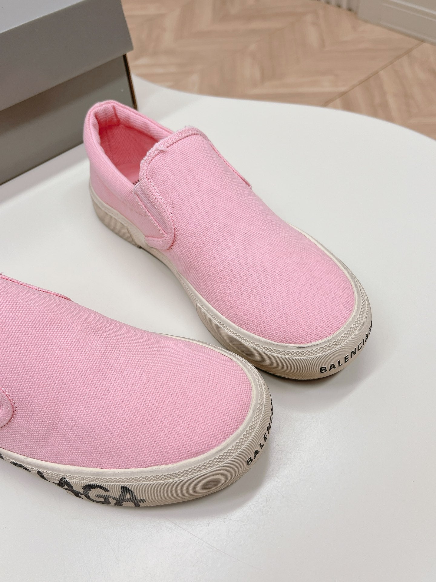 Balanciaga SLIP-ON SNEAKERS GRAFFITI IN PINK CANVAS