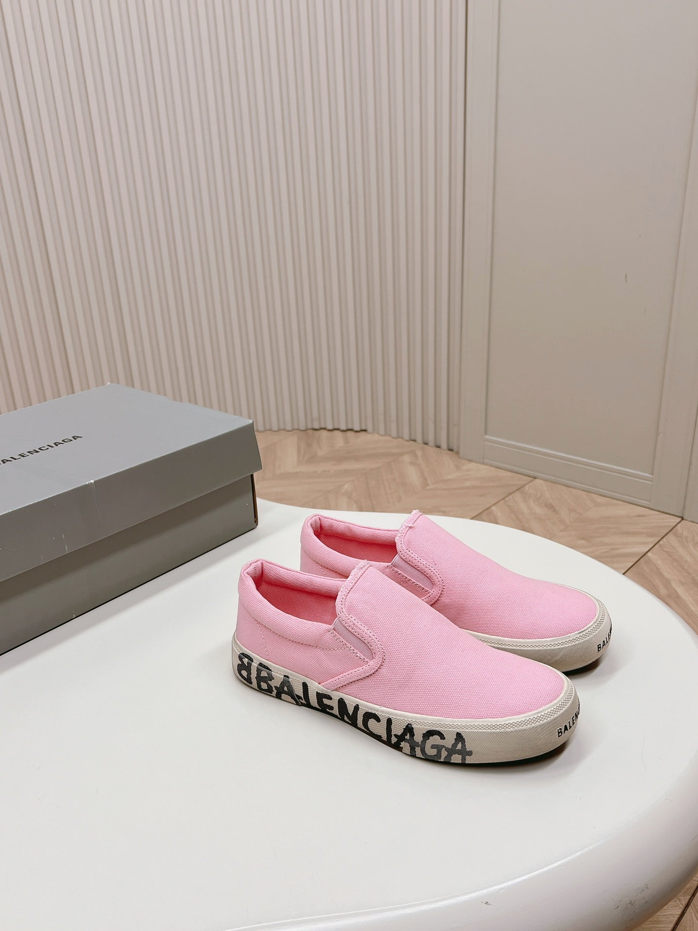 Balanciaga SLIP-ON SNEAKERS GRAFFITI IN PINK CANVAS