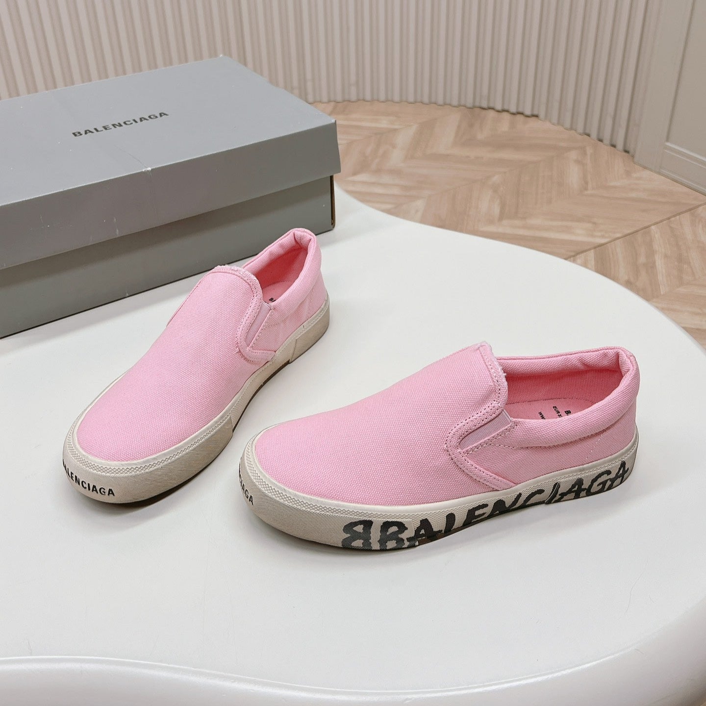 Balanciaga SLIP-ON SNEAKERS GRAFFITI IN PINK CANVAS