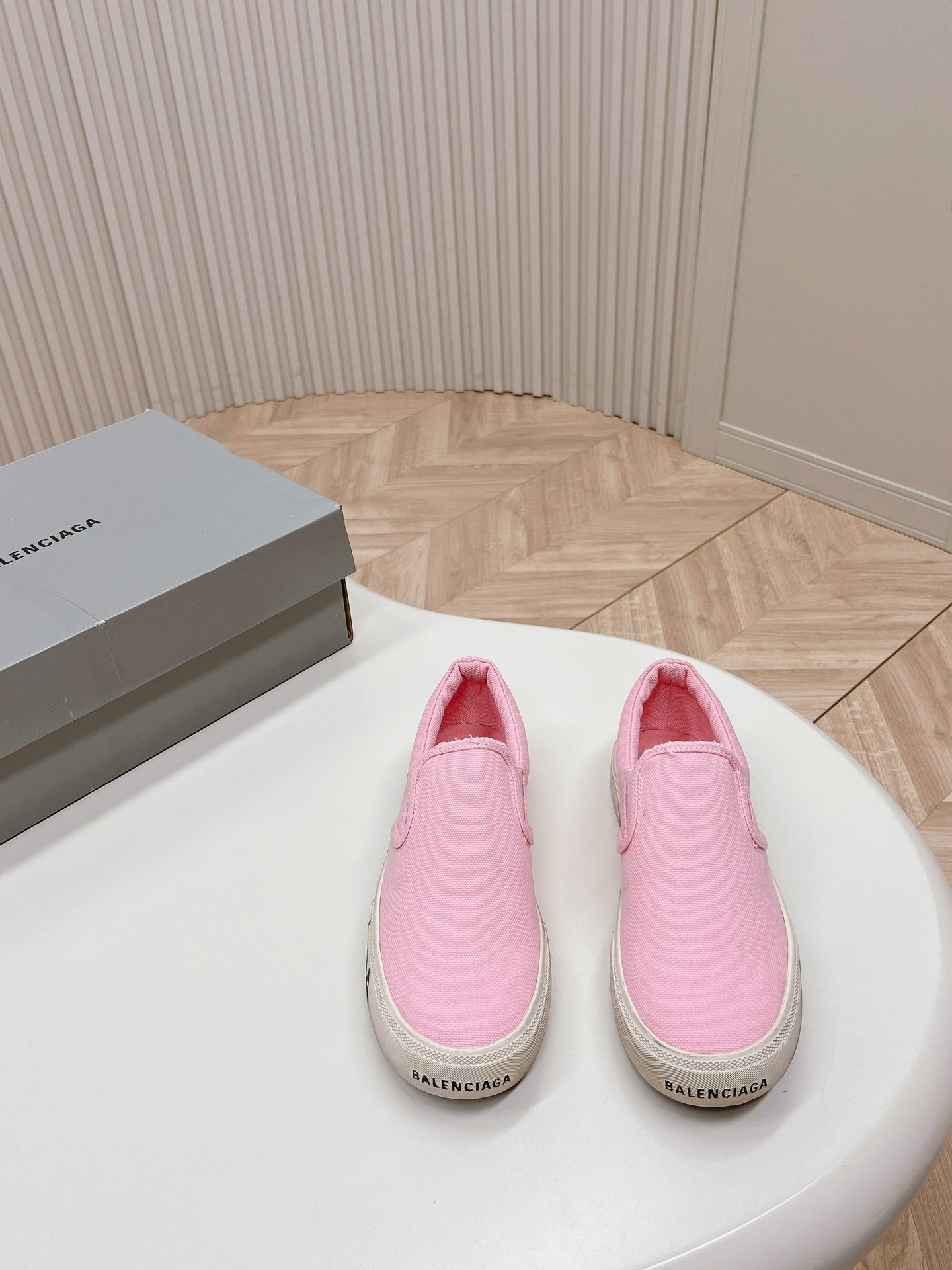Balanciaga SLIP-ON SNEAKERS GRAFFITI IN PINK CANVAS