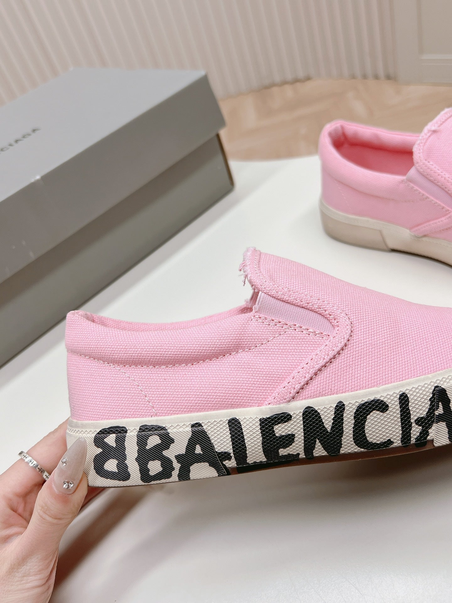 Balanciaga SLIP-ON SNEAKERS GRAFFITI IN PINK CANVAS