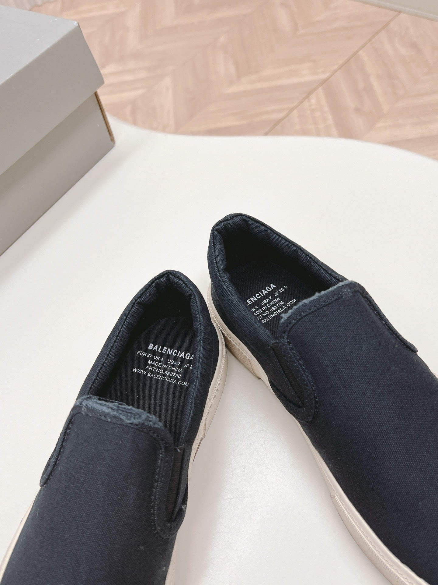 Balanciaga SLIP-ON SNEAKERS GRAFFITI IN BLACK CANVAS