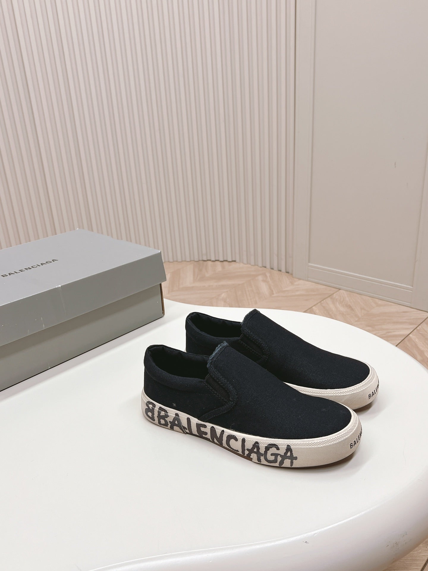 Balanciaga SLIP-ON SNEAKERS GRAFFITI IN BLACK CANVAS