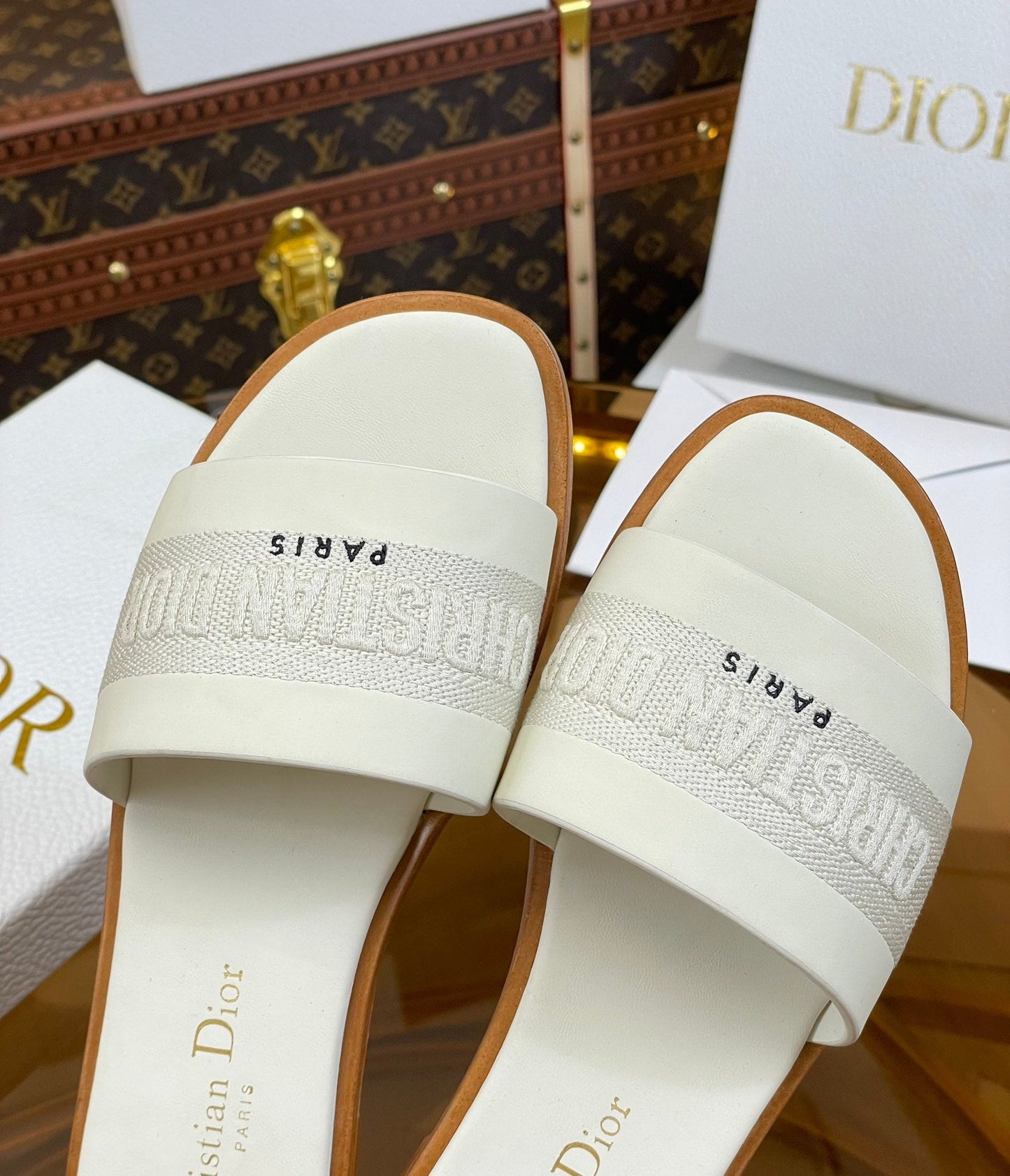 DIOR slide white calfskin embroidered cotton