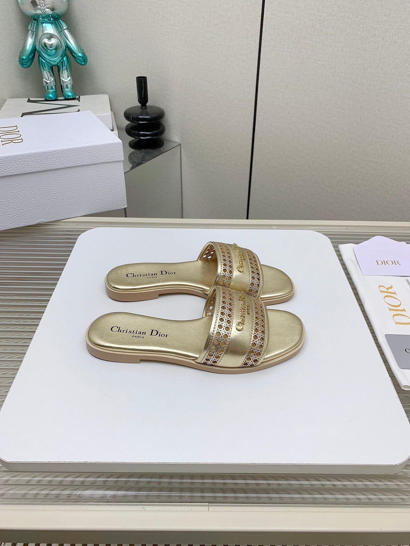 DIOR D-Lane Slide In Light Gold Cowhide 106285