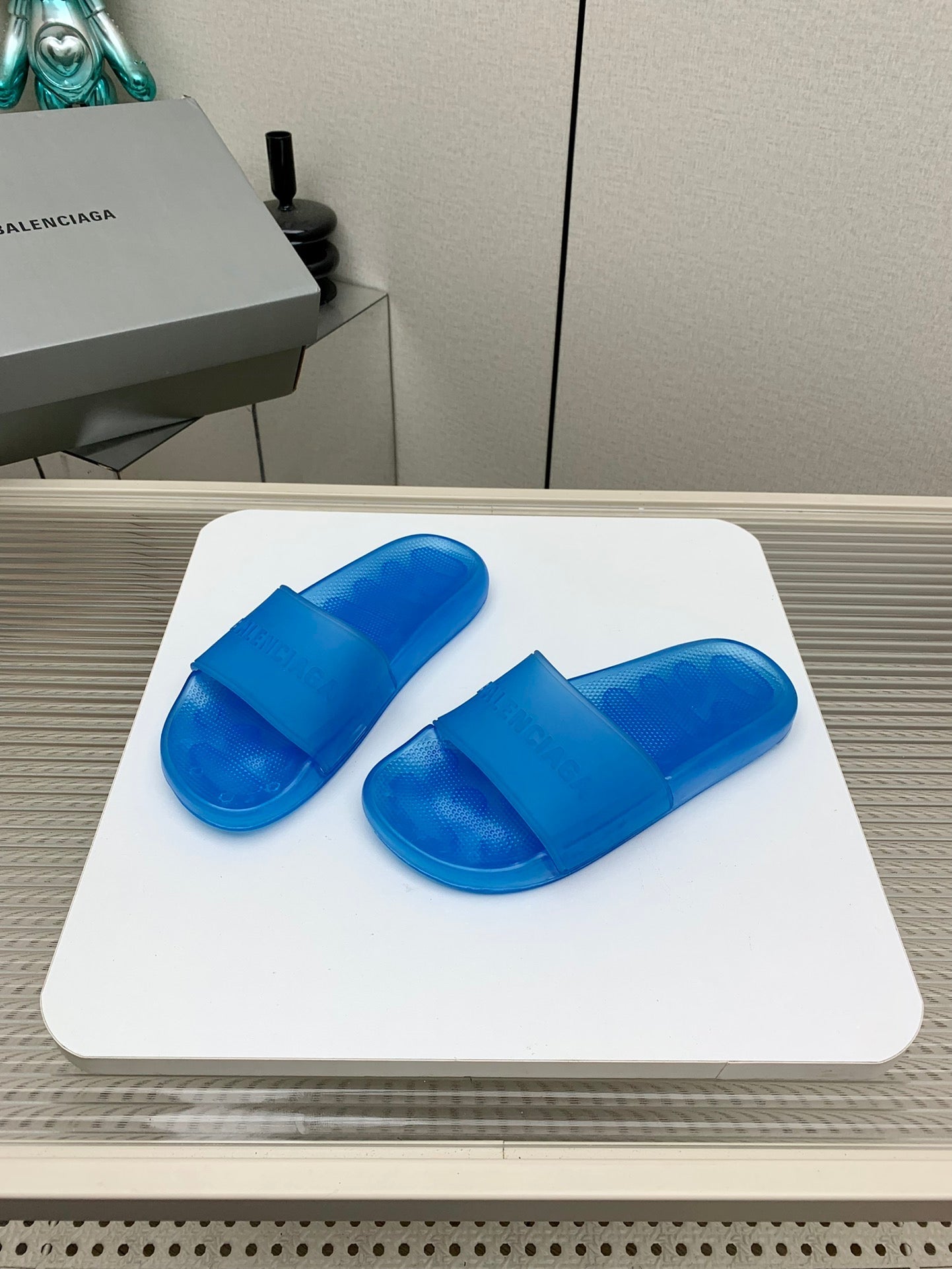 Balanciaga POOL SLIDE SANDAL IN JELLY BLUE RUBBER