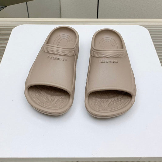 Balanciaga POOL CROCS IN HILLARY BROWN RUBBER