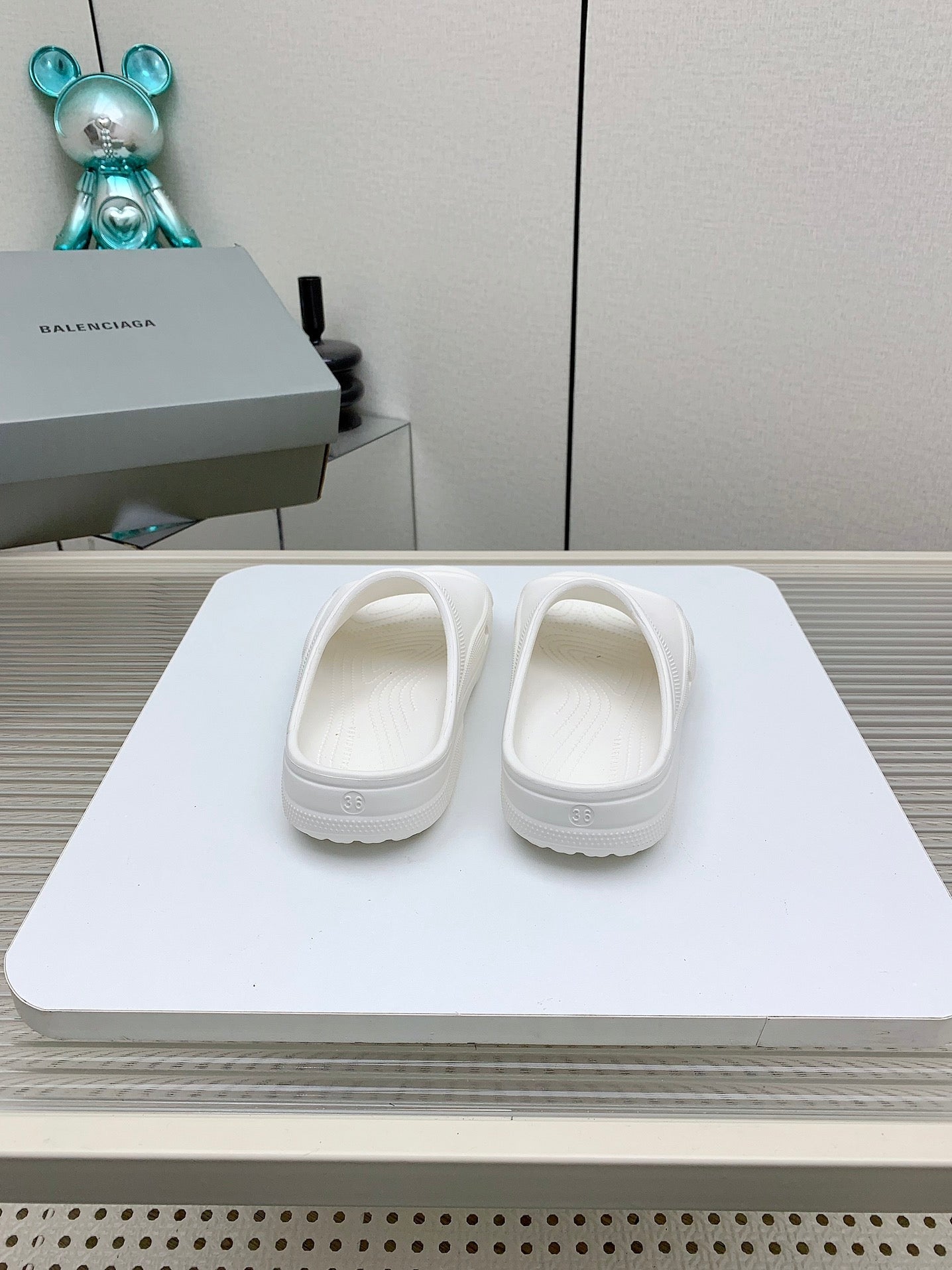 Balanciaga POOL CROCS IN WHITE RUBBER