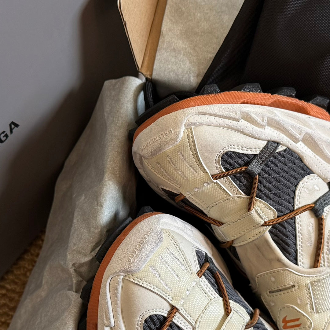 Balanciaga HIKE SNEAKER IN BEIGE AND ORANGE MESH, POLYURETHANE AND POLYESTER