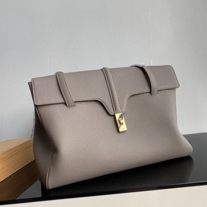 Celine SOFT BAG 32 CALFSKIN PEBBLE
