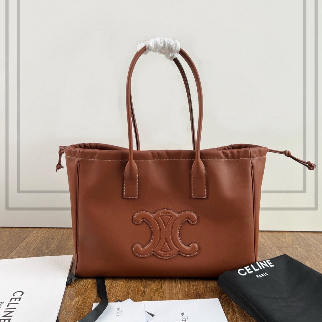 Celine CUIR TRIOMPHE 44  TAN CALFSKIN