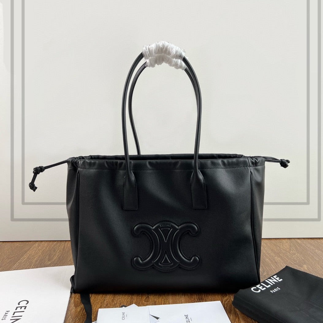 Celine CUIR TRIOMPHE 44 BLACK CALFSKIN