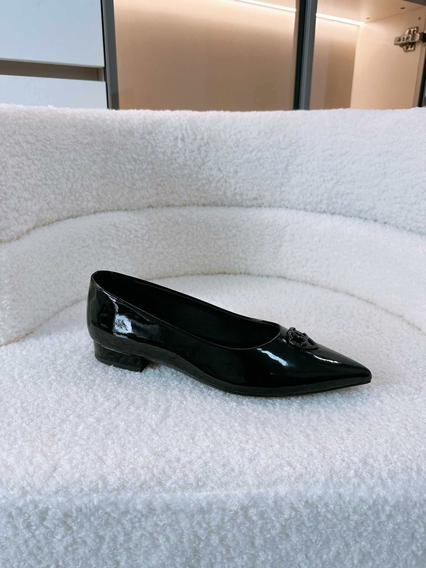 CHANEL Ballet Flats In Black Glossy Lambskin 144667