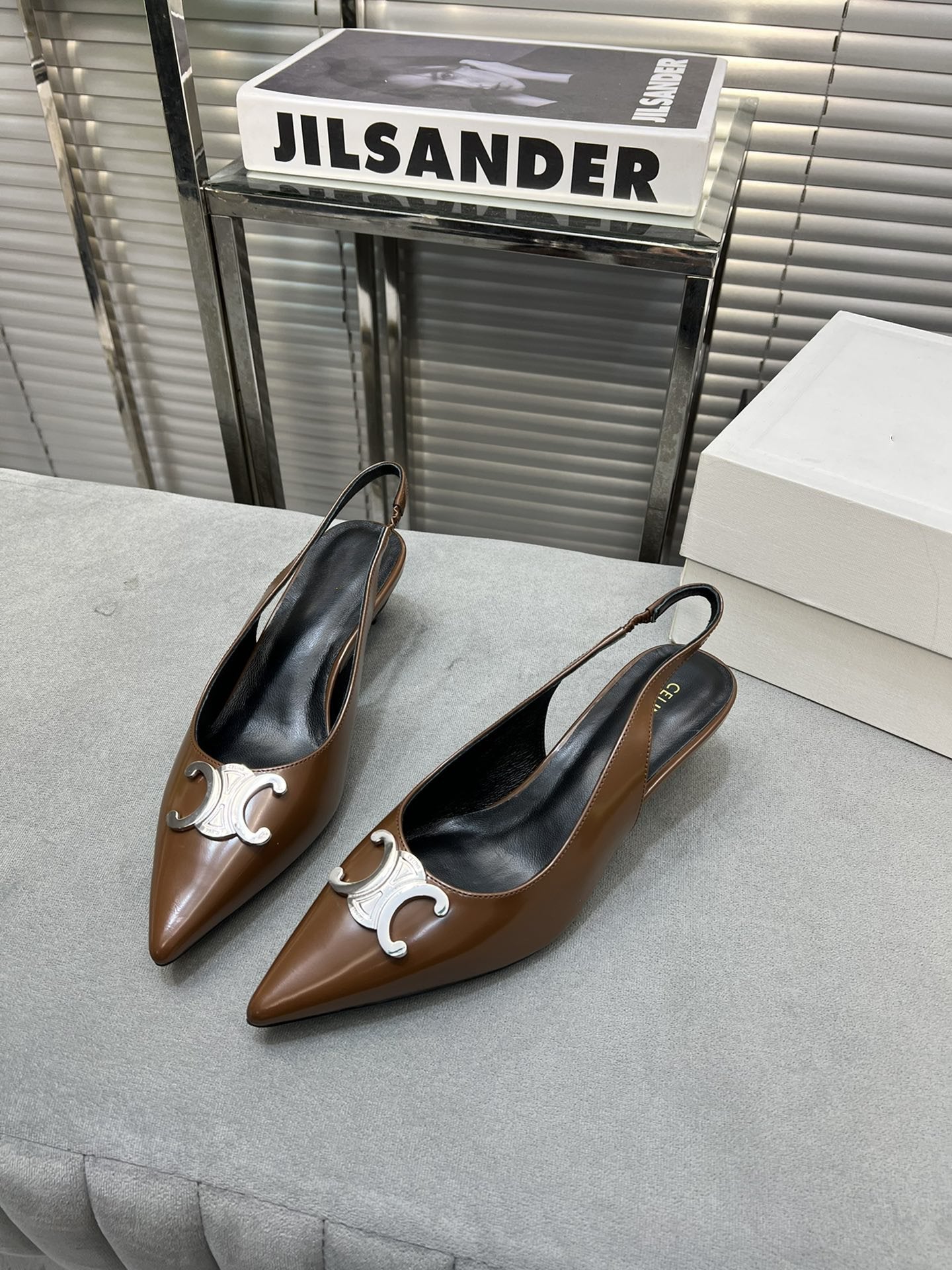 Celine alma triomphe 50 slingback chocolate patent calfskin