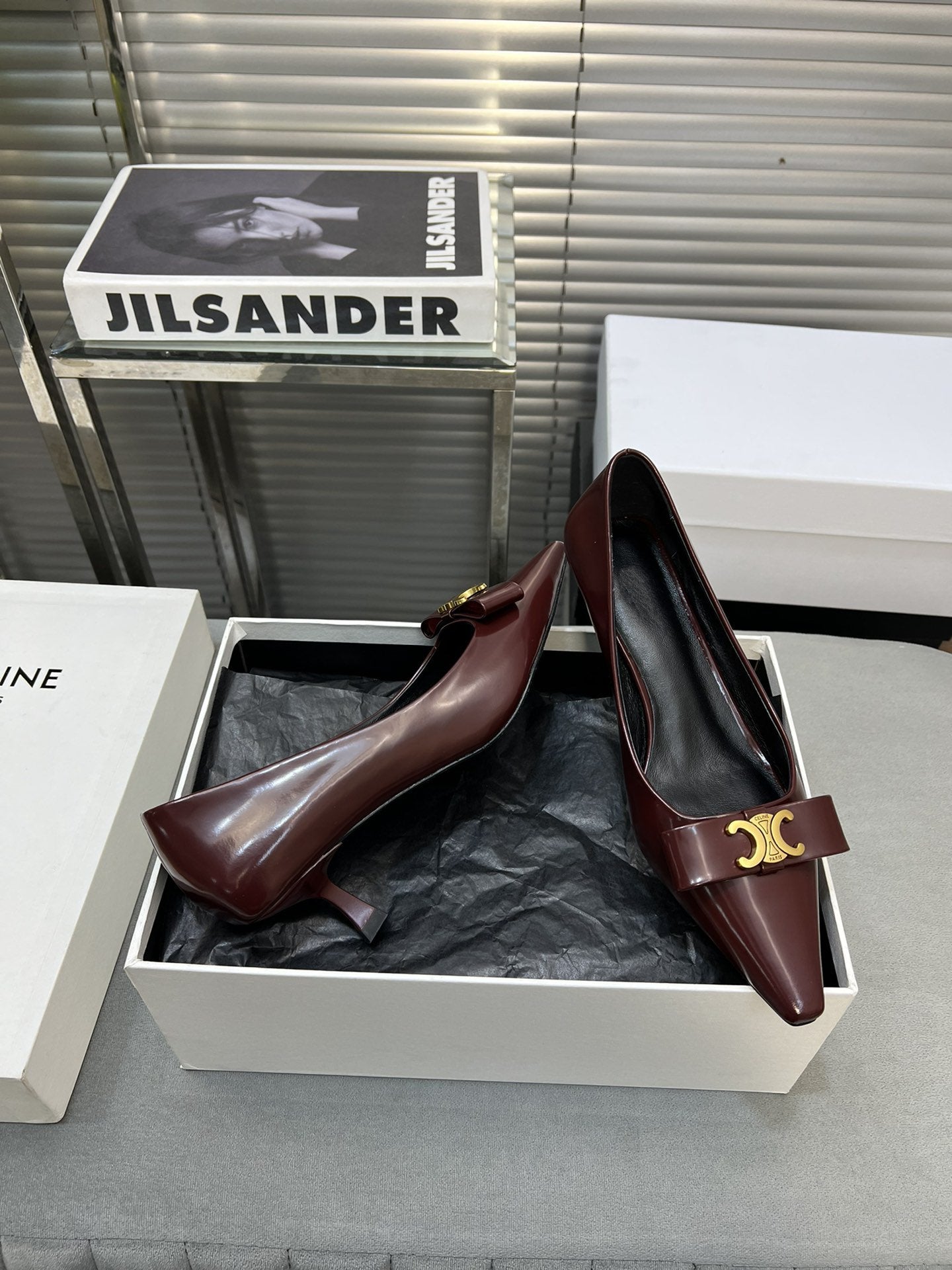 Celine cl pumps 50 burgundy calfskin