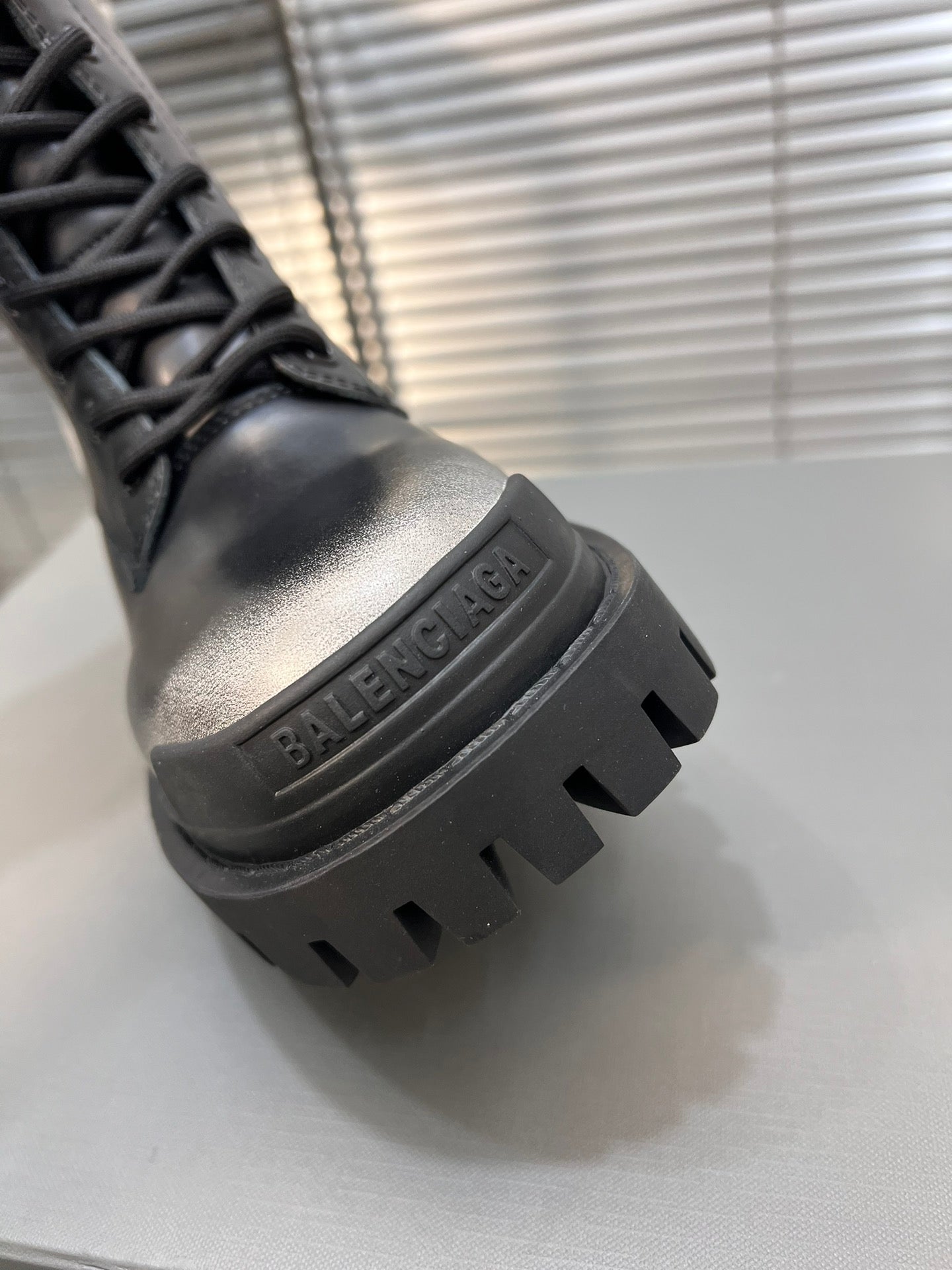 Balanciaga CHUNKY BOOTS IN BLACK MIX WHITE SMOOTH CALFSKIN