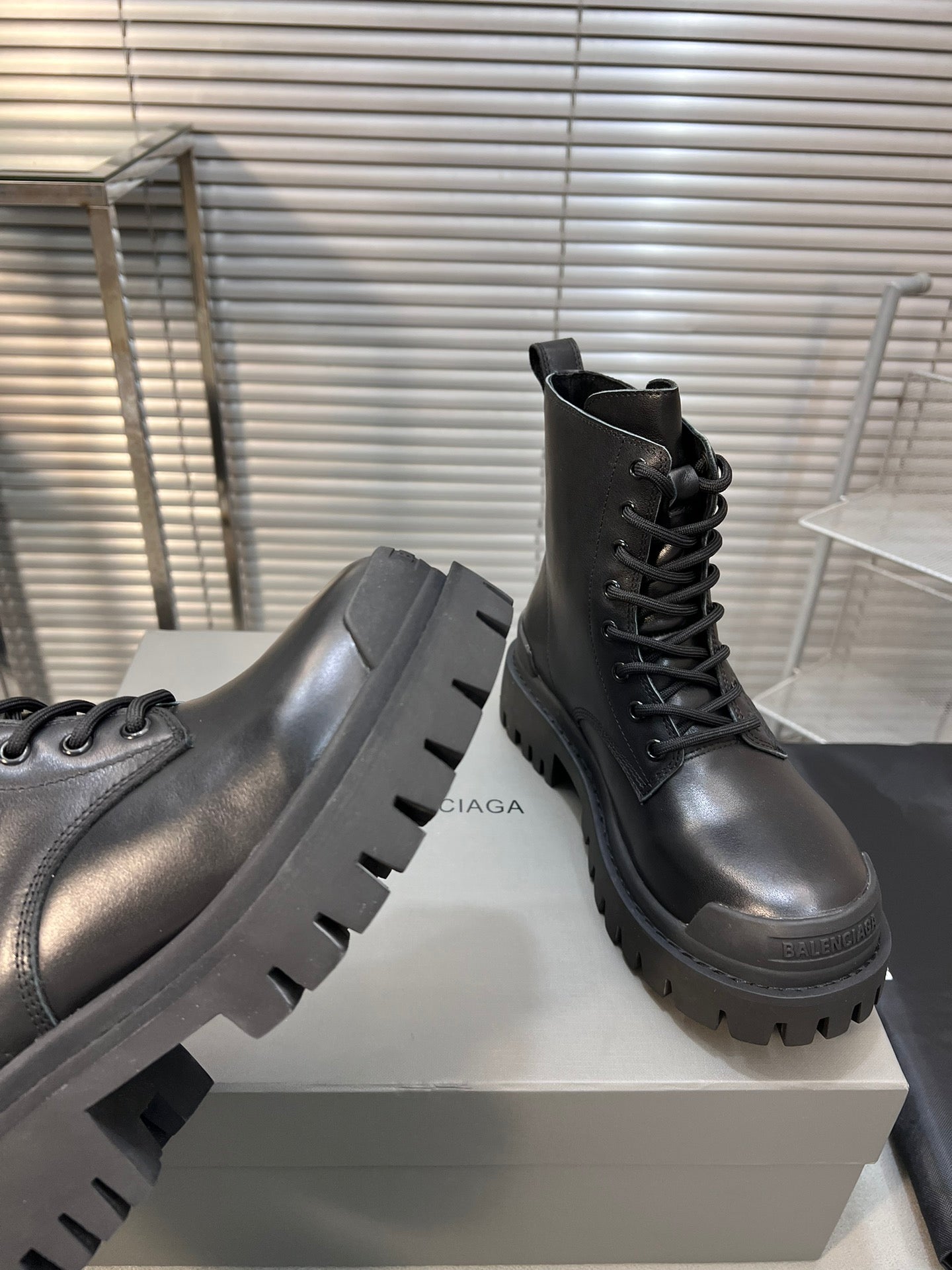 Balanciaga CHUNKY BOOTS IN BLACK SMOOTH CALFSKIN