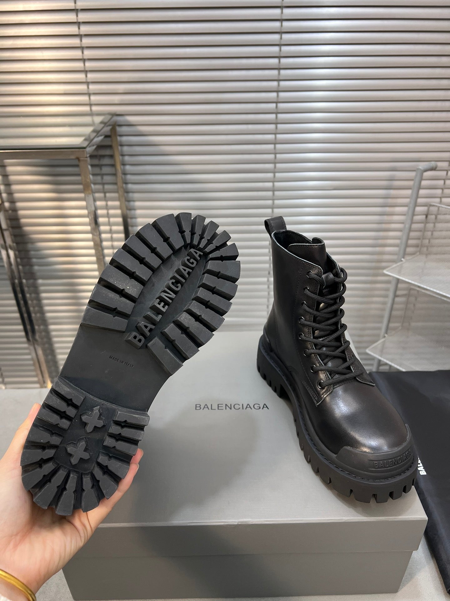 Balanciaga CHUNKY BOOTS IN BLACK SMOOTH CALFSKIN