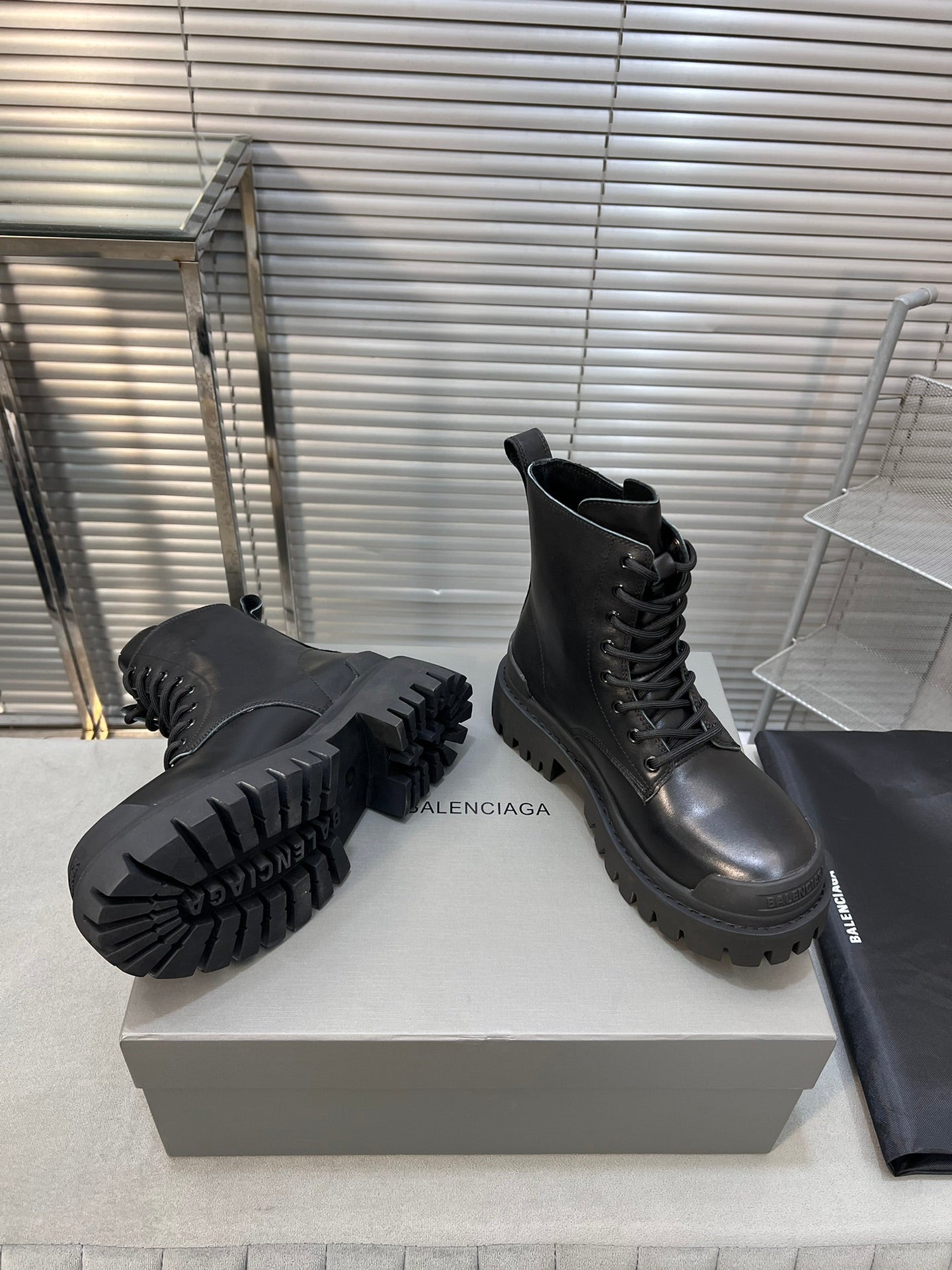 Balanciaga CHUNKY BOOTS IN BLACK SMOOTH CALFSKIN