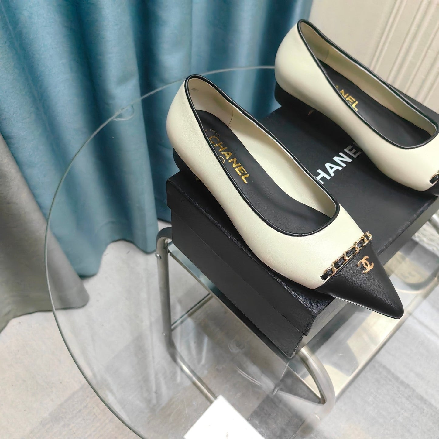 CHANEL Ballet Flats White Chain Lambskin