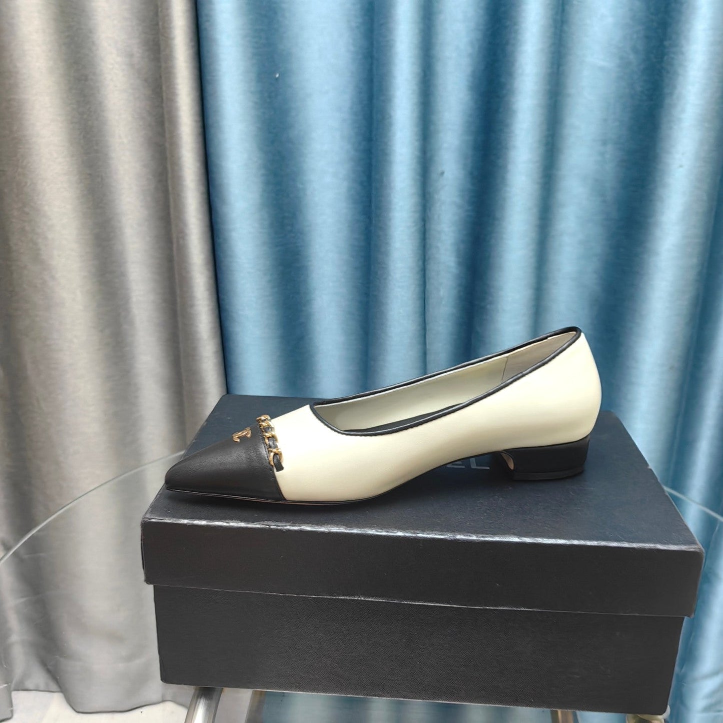 CHANEL Ballet Flats White Chain Lambskin