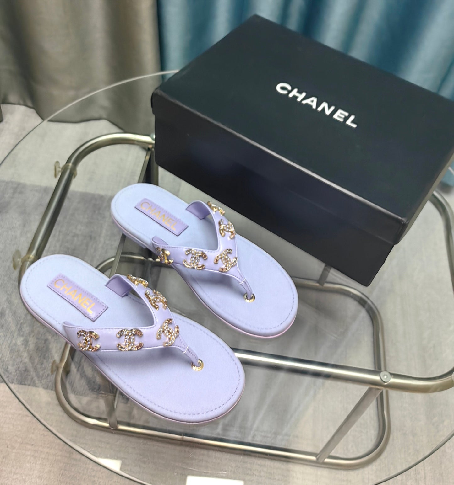 CHANEL 25 Thong Sandal Diamond Logo