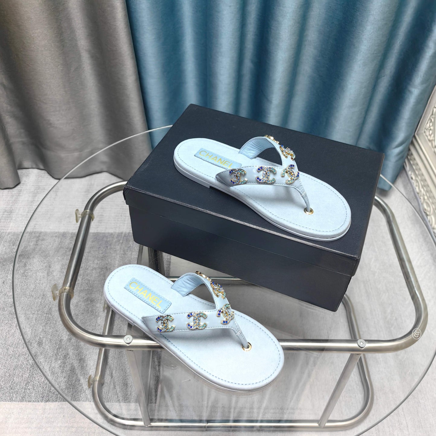 CHANEL 25 Thong Sandal Diamond Logo