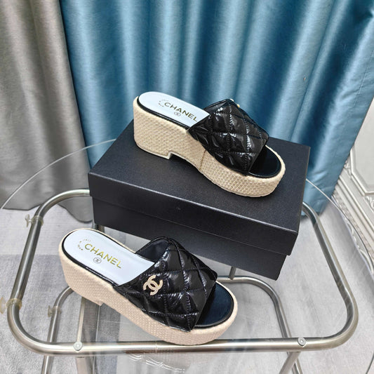 CHANEL 25 Platform Sandal 10cm Patent Calfskin