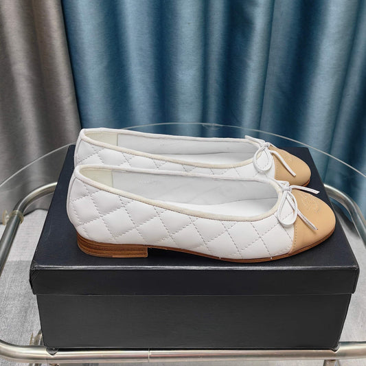 CHANEL 25P Ballet Flat White Beige Quilted Calfskin