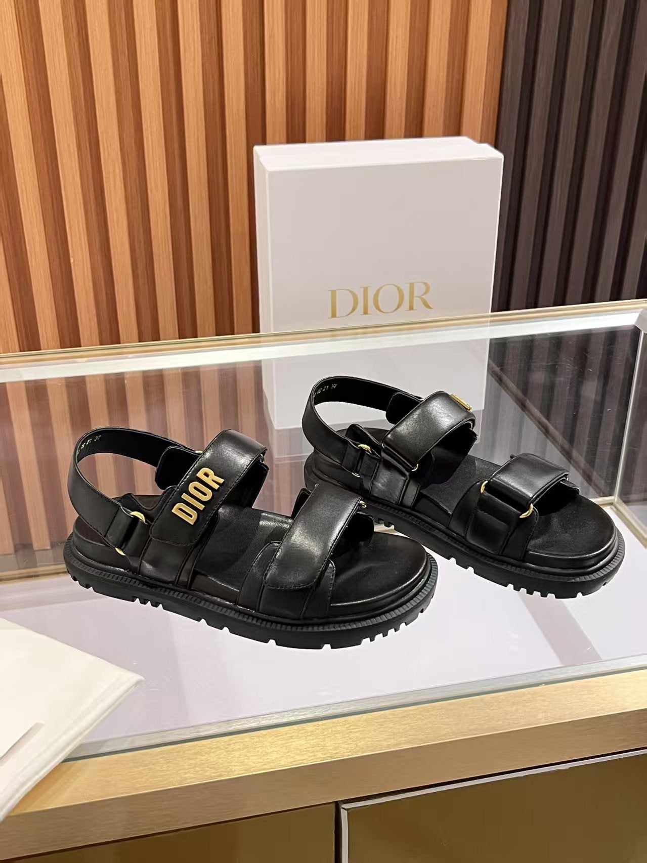 DIOR  DIORact Sandal Quilted Cannage Calfskin and Lambskin 242446