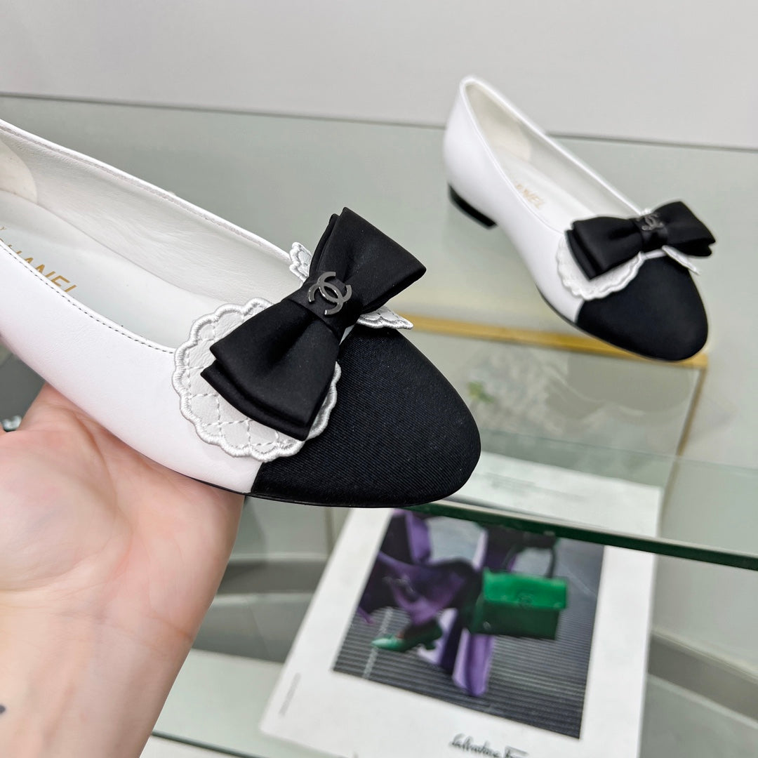CHANEL Ballet Flats White Lambskin