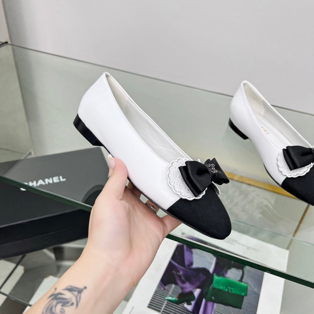 CHANEL Ballet Flats White Lambskin