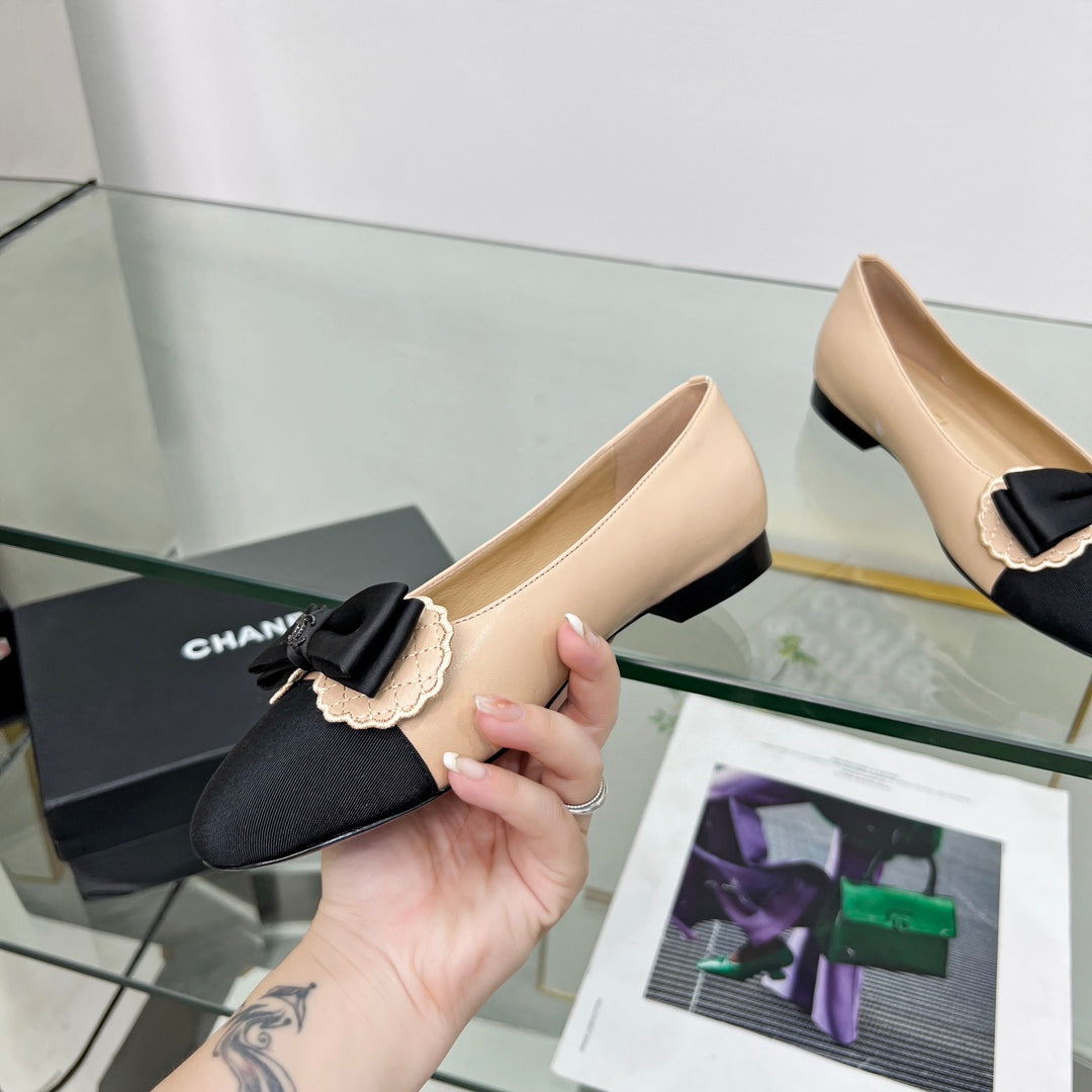 CHANEL Ballet Flats Beige Lambskin