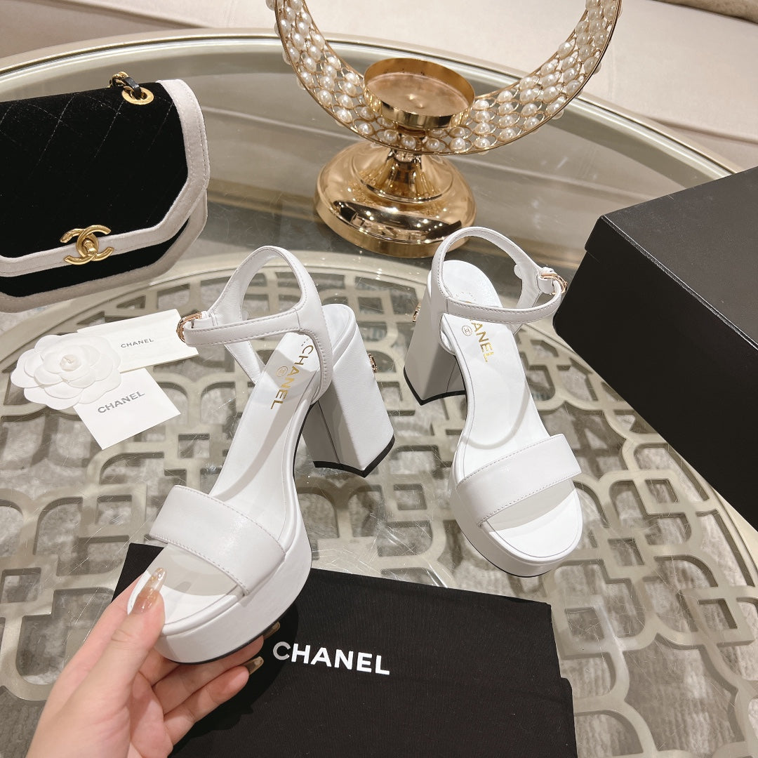 CHANEL 25C 10CM Mid Heed Sandals White Italian Leather 213319