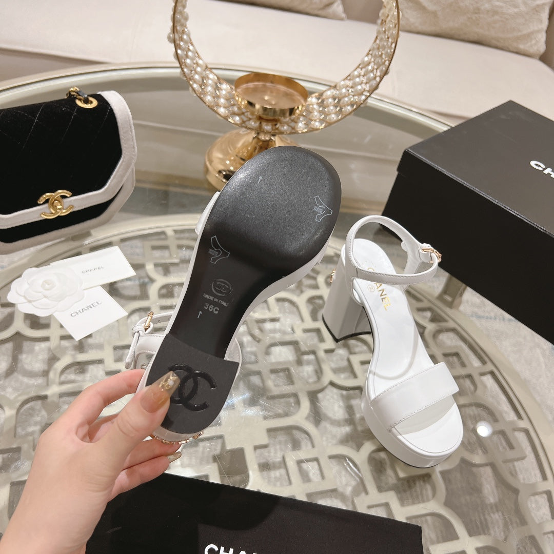 CHANEL 25C 10CM Mid Heed Sandals White Italian Leather 213319