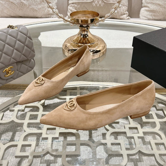 CHANEL 25C Ballet Flats Cream Suede 213338