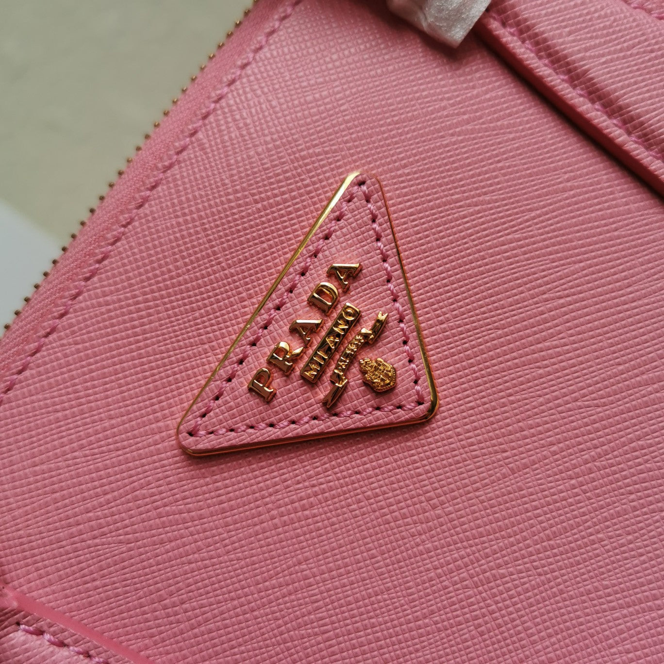 PRADA GALLERIA 28 BAG IN LIGHT PINK SAFFIANO LEATHER