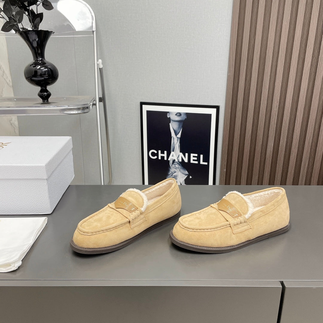 DIOR Loafer In Light Yellow Brown Suede 996007