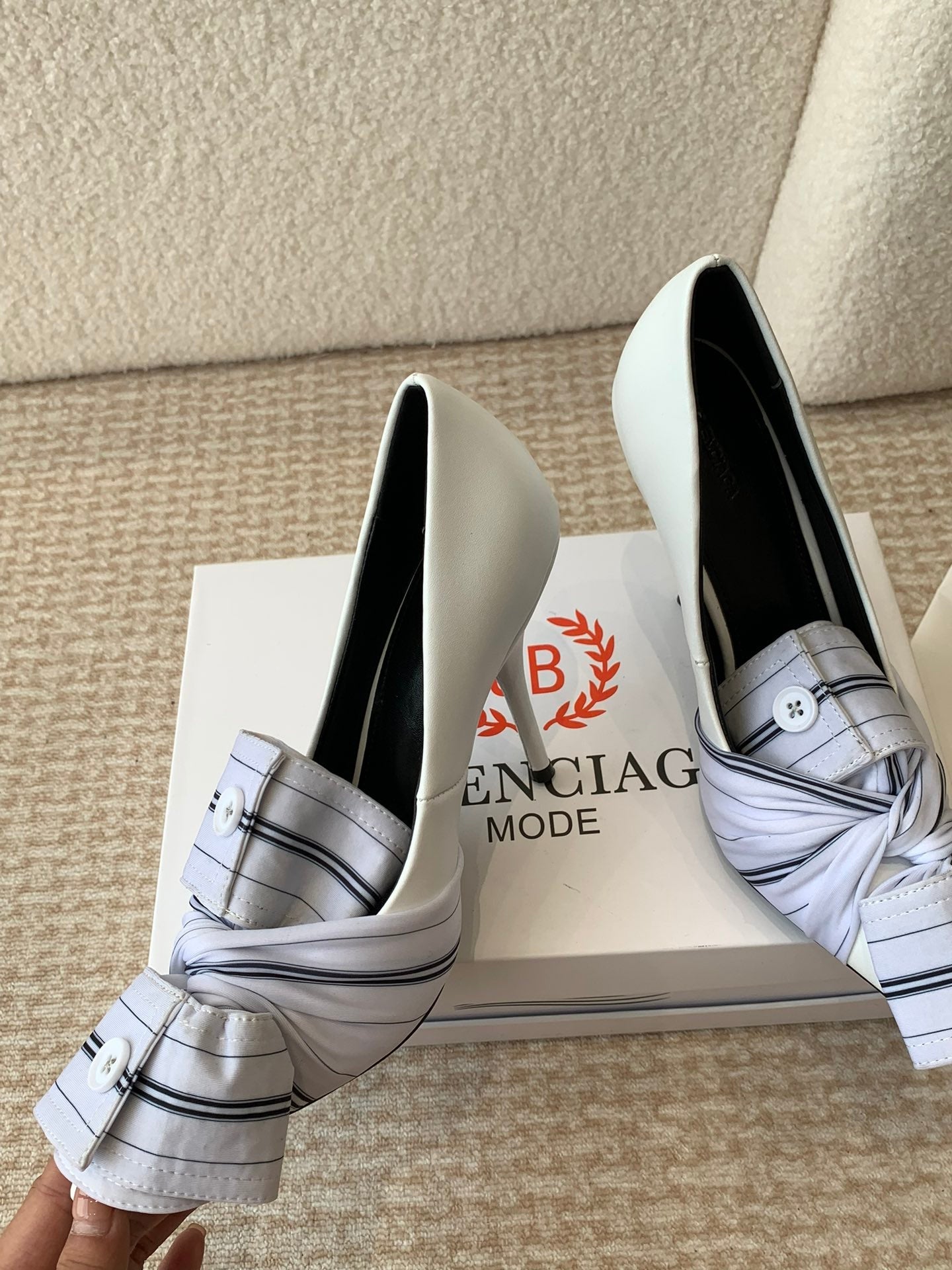Balanciaga KNIFE CHEMISE HIGH PUMPS IN WHITE COTTON AND CALFSKIN