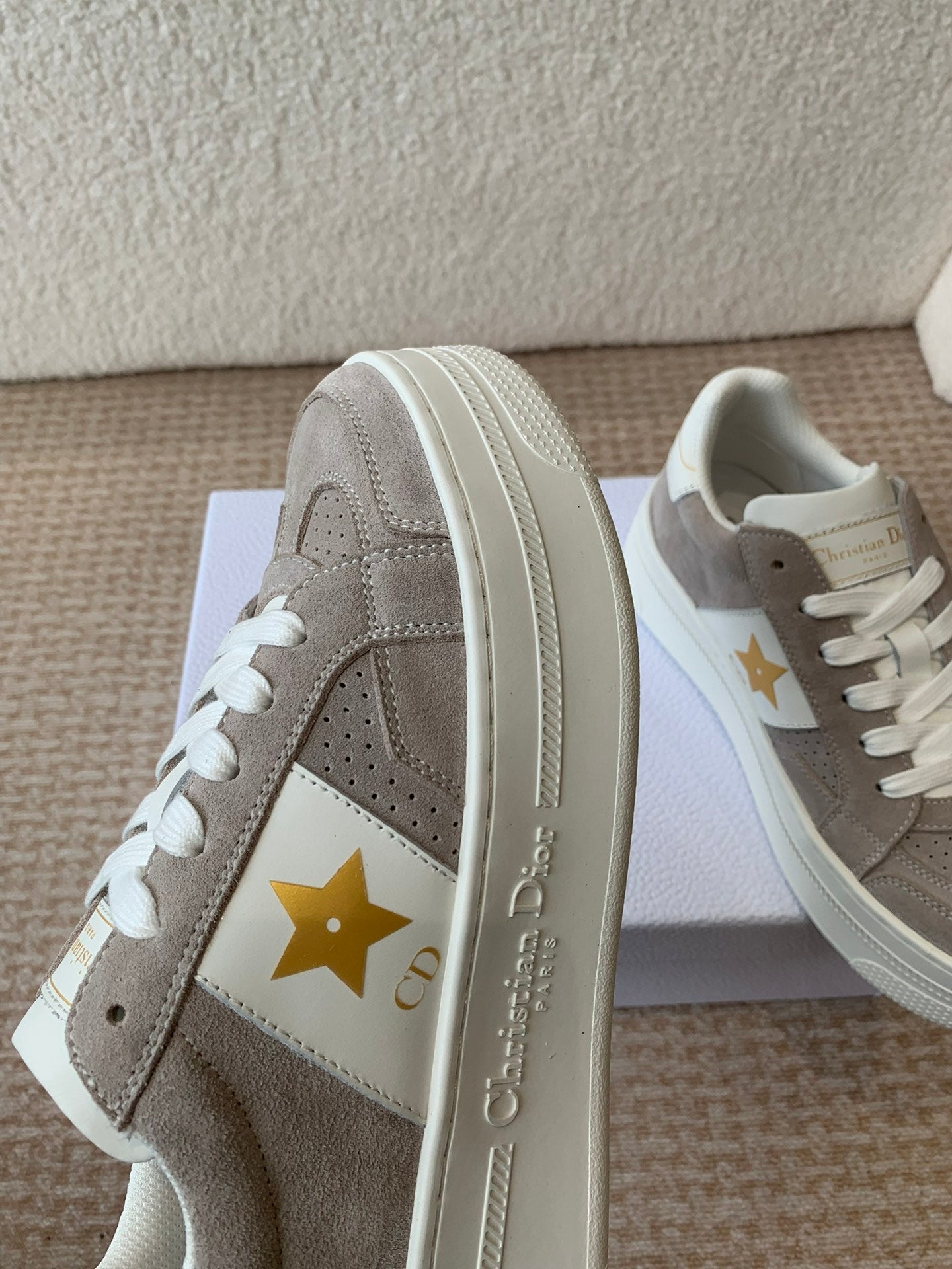 DIOR Star Platform Sneaker In Light Brown Grey Suede 998718